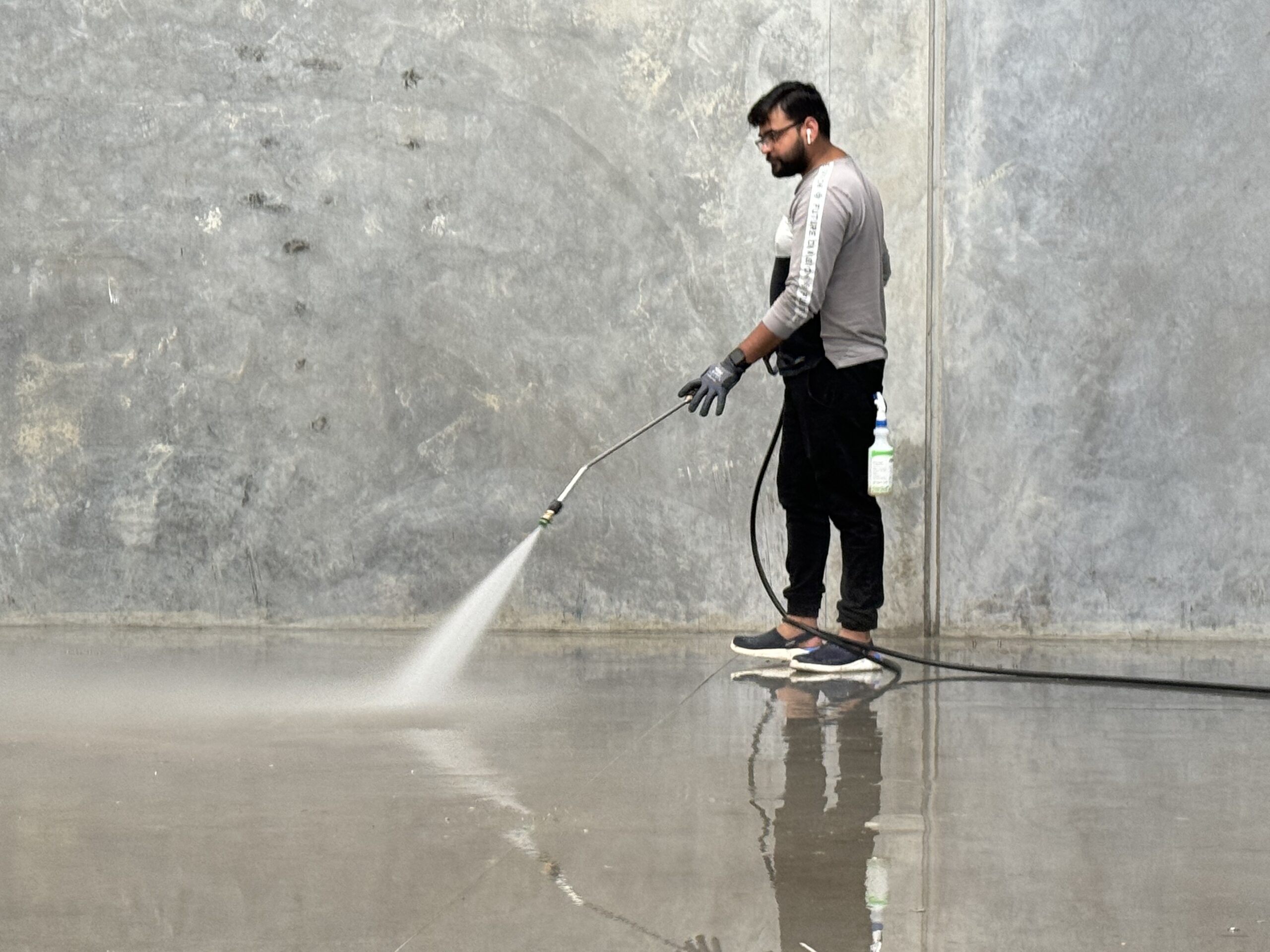 expert outdoor cleaning for commercial propertie