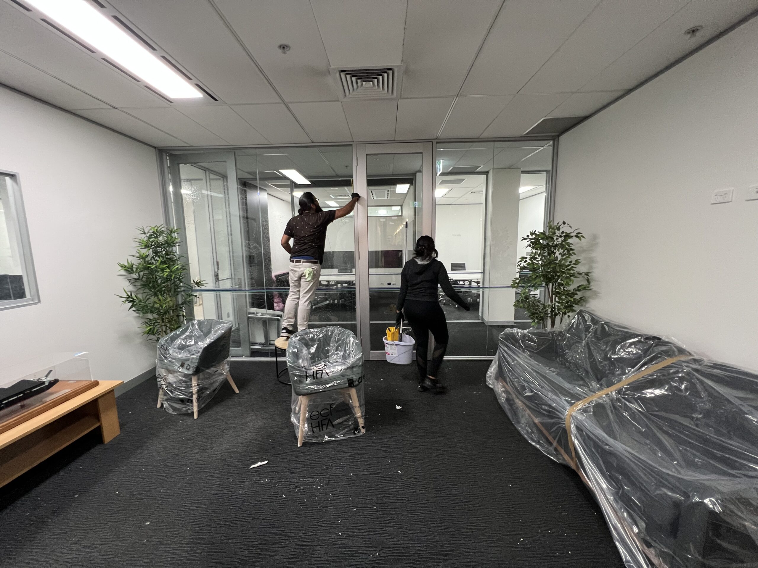 Professional tips for thorough office cleaning 